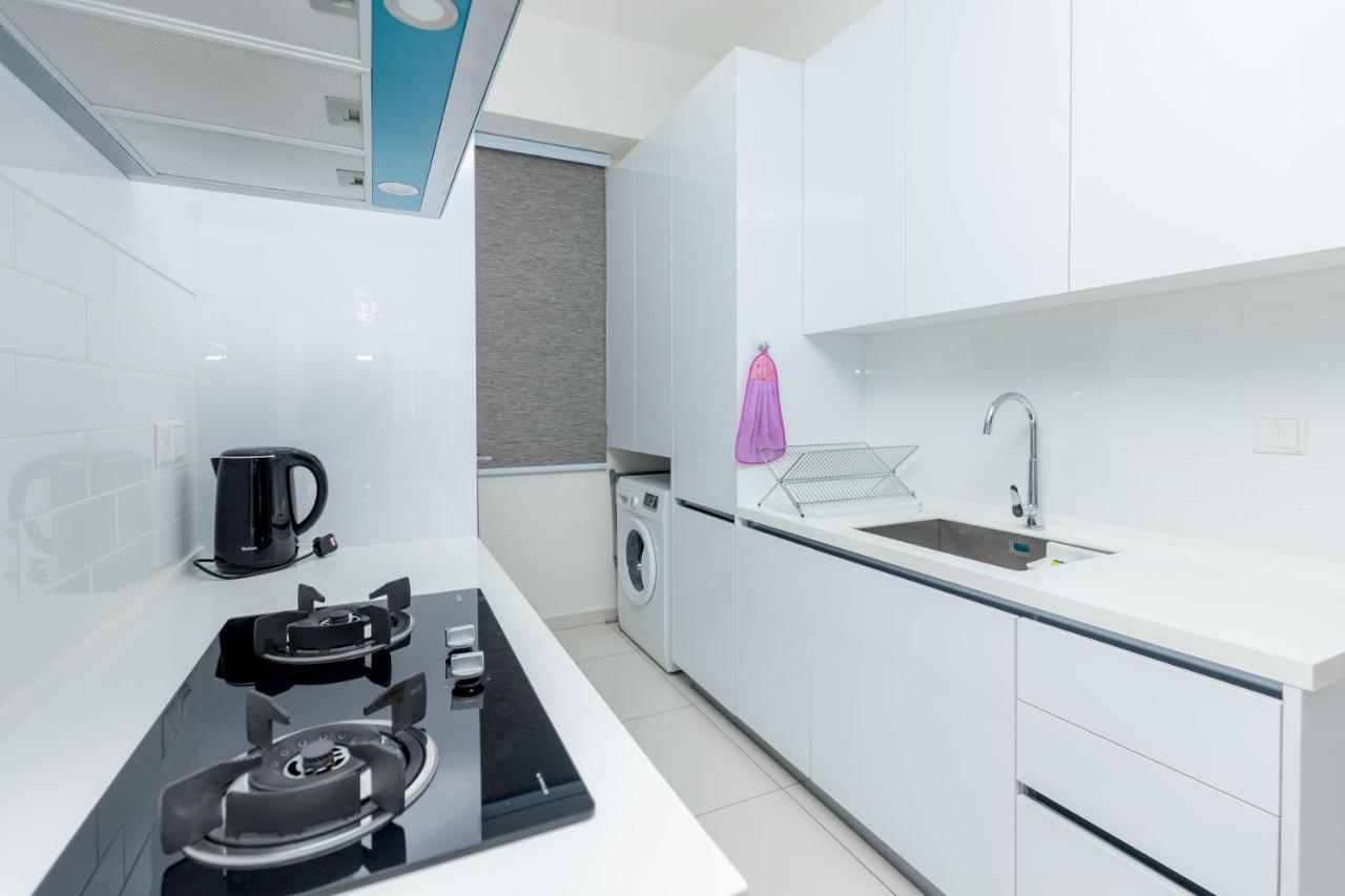 Beacon Executive Suite Penang George Town Exterior foto