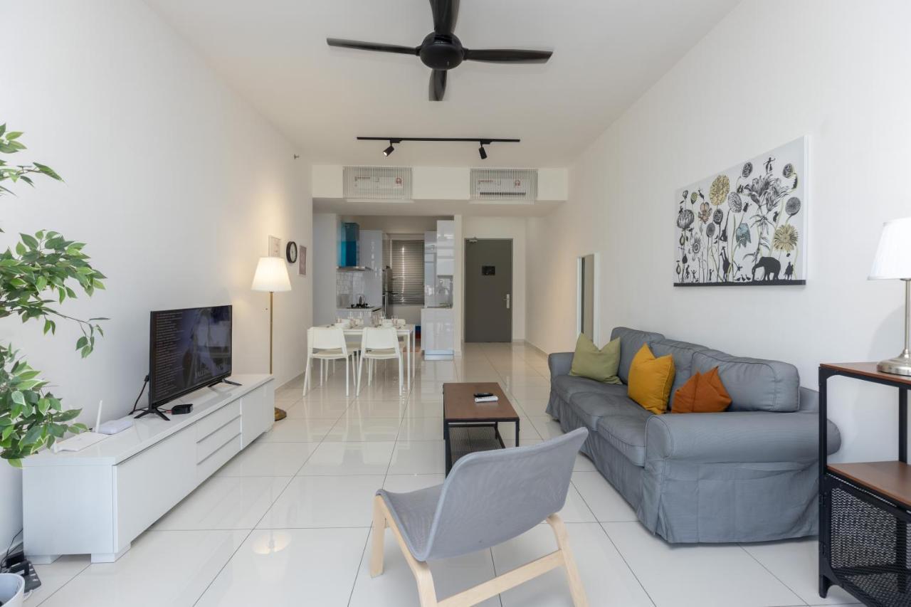 Beacon Executive Suite Penang George Town Exterior foto